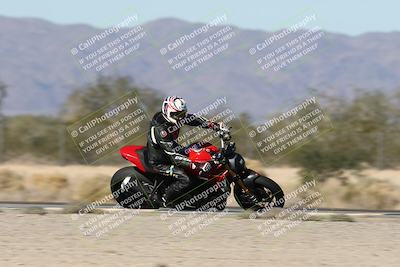 media/Dec-01-2025-Moto Forza (Mon) [[2daa91e15f]]/2-Intermediate Group/Session 3 (Turn 7 Inside Pans)/